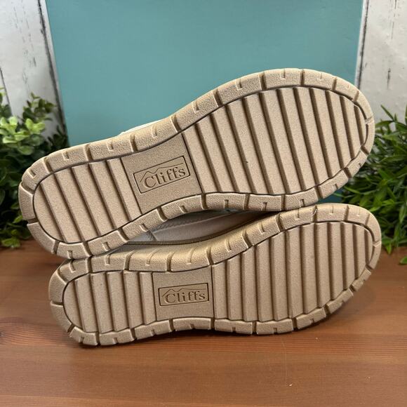 Cliffs by White Mountain Women's Hearty Lace-Up Hiker Booties Size 8.5 - Picture 9 of 10